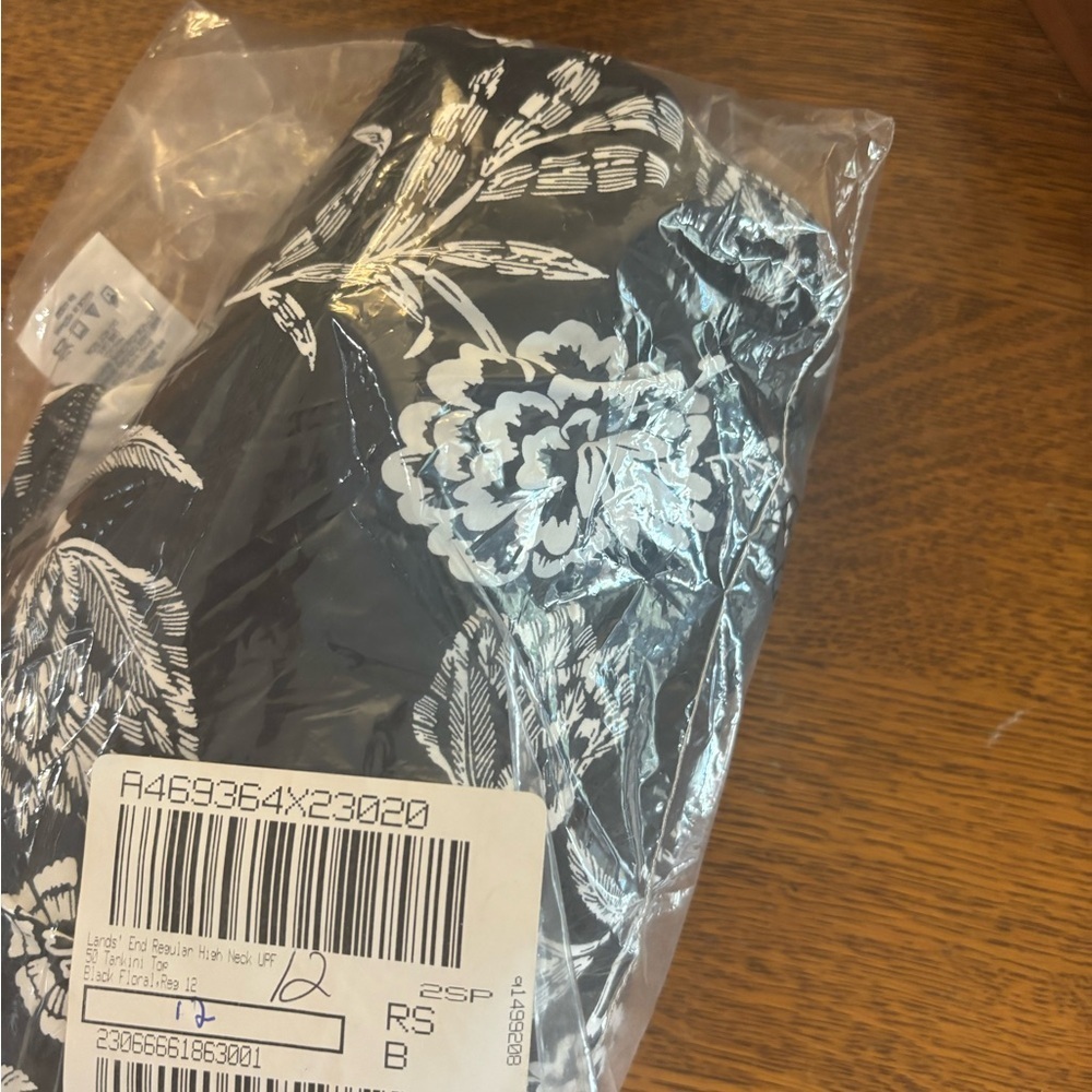Lands End UPF 50;Floral Black and White Tankini Top sz-12 NWT - Picture 5 of 7